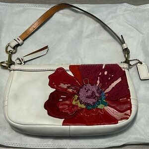 2005 Coach Poppy Demi